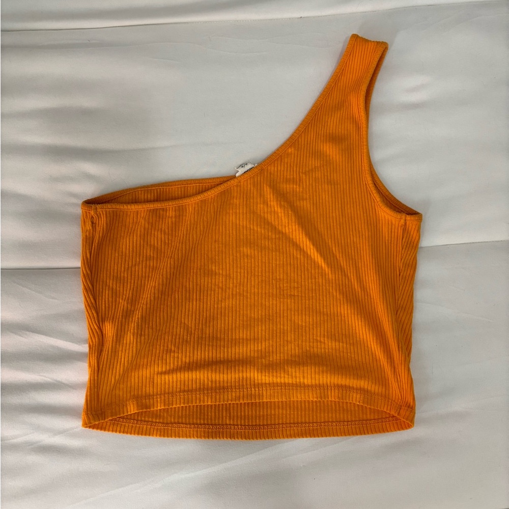 Off shoulder crop top